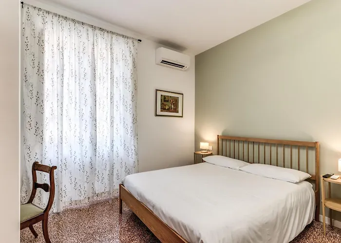 Daire Buccari - 3 Ensuite Bedrooms - Near Vatican Roma