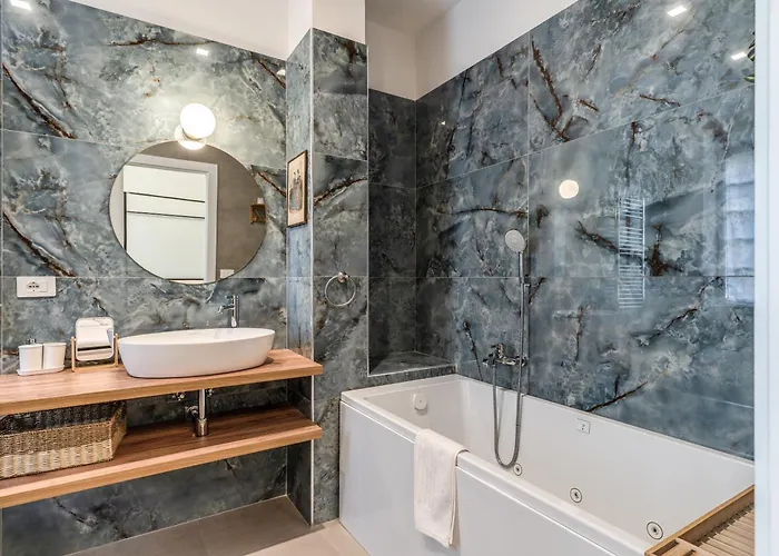 Buccari - 3 Ensuite Bedrooms - Near Vatican Daire *