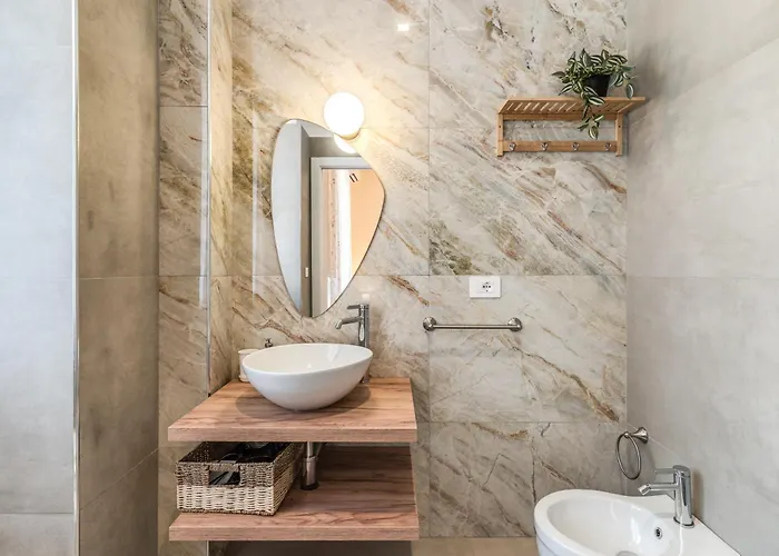 Daire Buccari - 3 Ensuite Bedrooms - Near Vatican *
